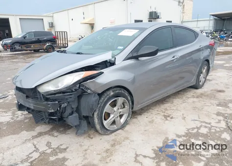 2011 Hyundai Elantra Gls (Ulsan Plant) z USA, uszkodzony, nr VIN KMHDH4AE8BU107817